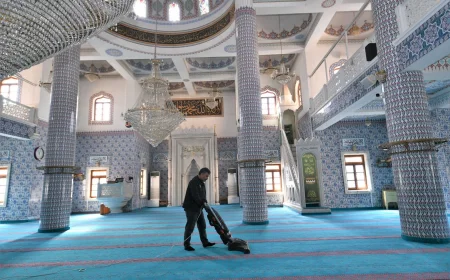 Pursaklar Municipality Intensifies Mosque Cleaning During Ramadan: 'We Will Continue Our Efforts for Healthy Worship Spaces'